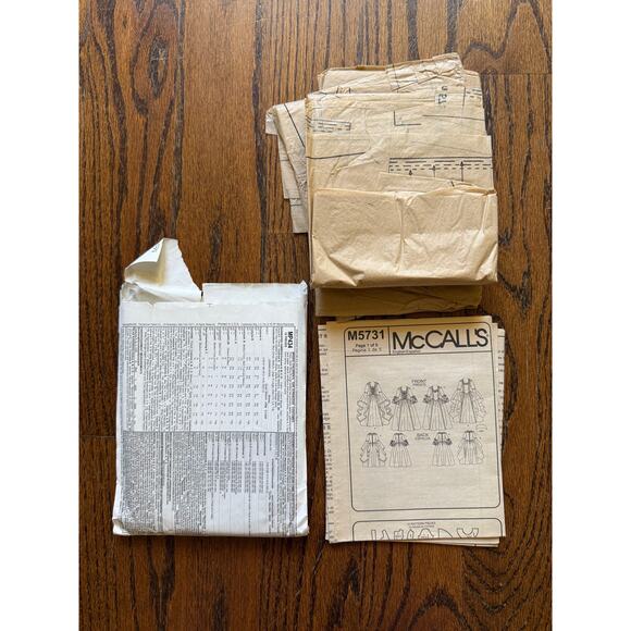 2-Piece Vintage Costume Sew Pattern McCalls Witch Glinda Wicked Queen Princess - Picture 6 of 8